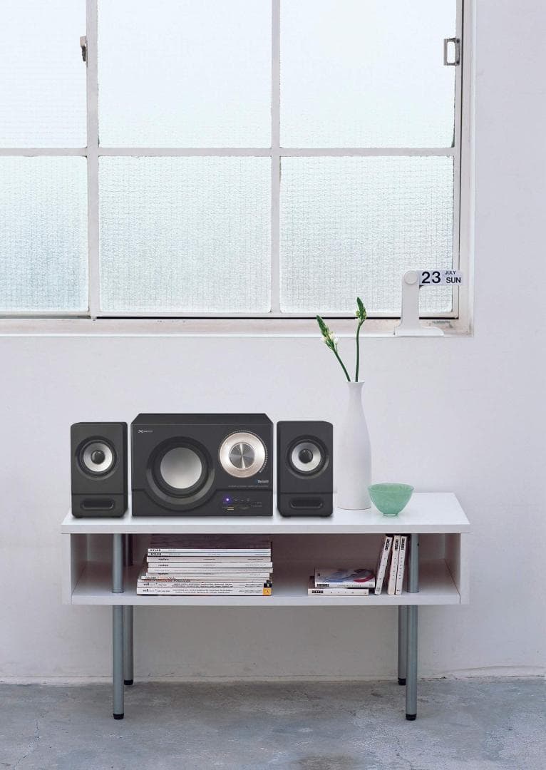 コンパクト Bluetoothスピーカー 迫力の重低音