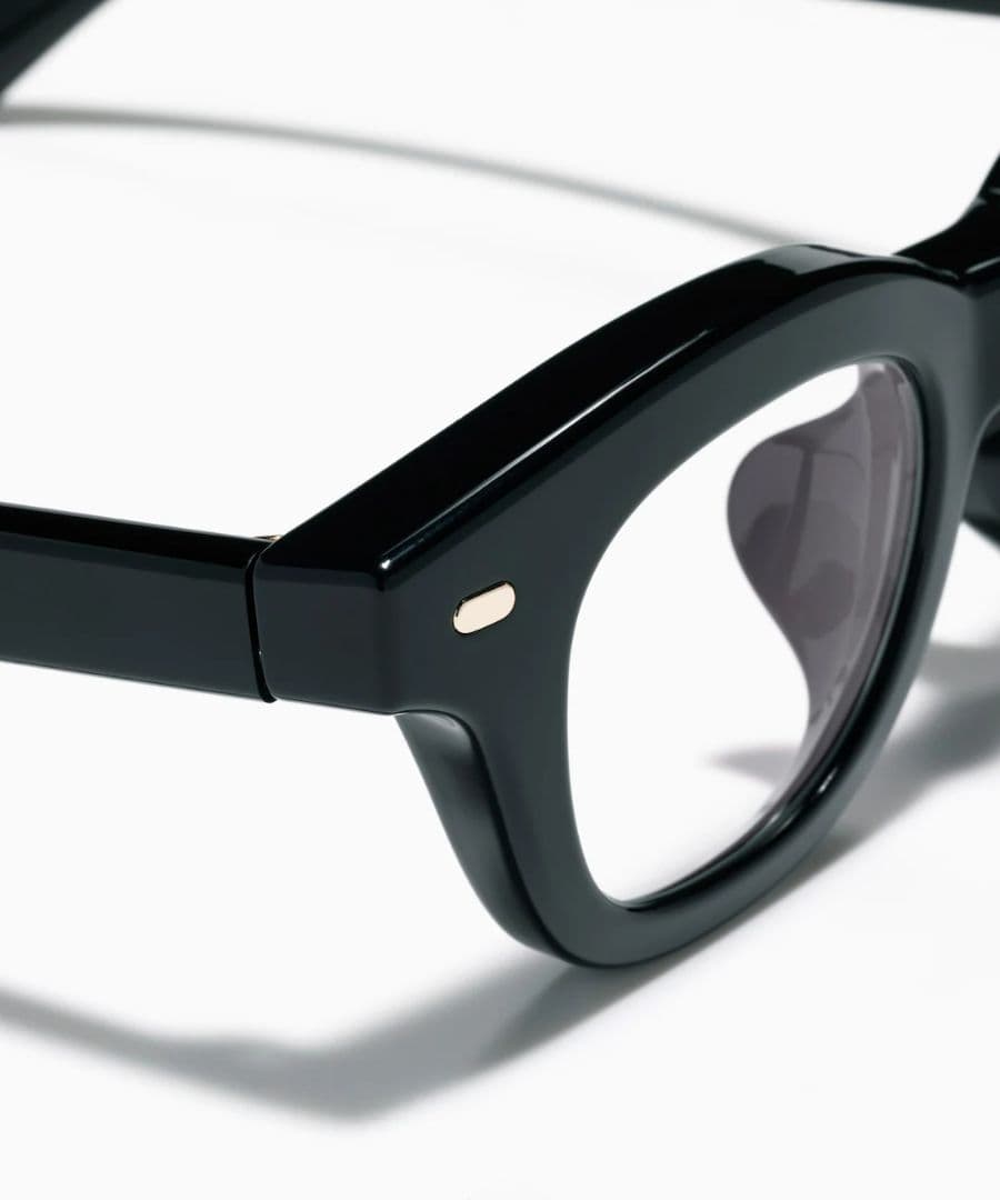 BE BOLD JINS サングラス　調光レンズ