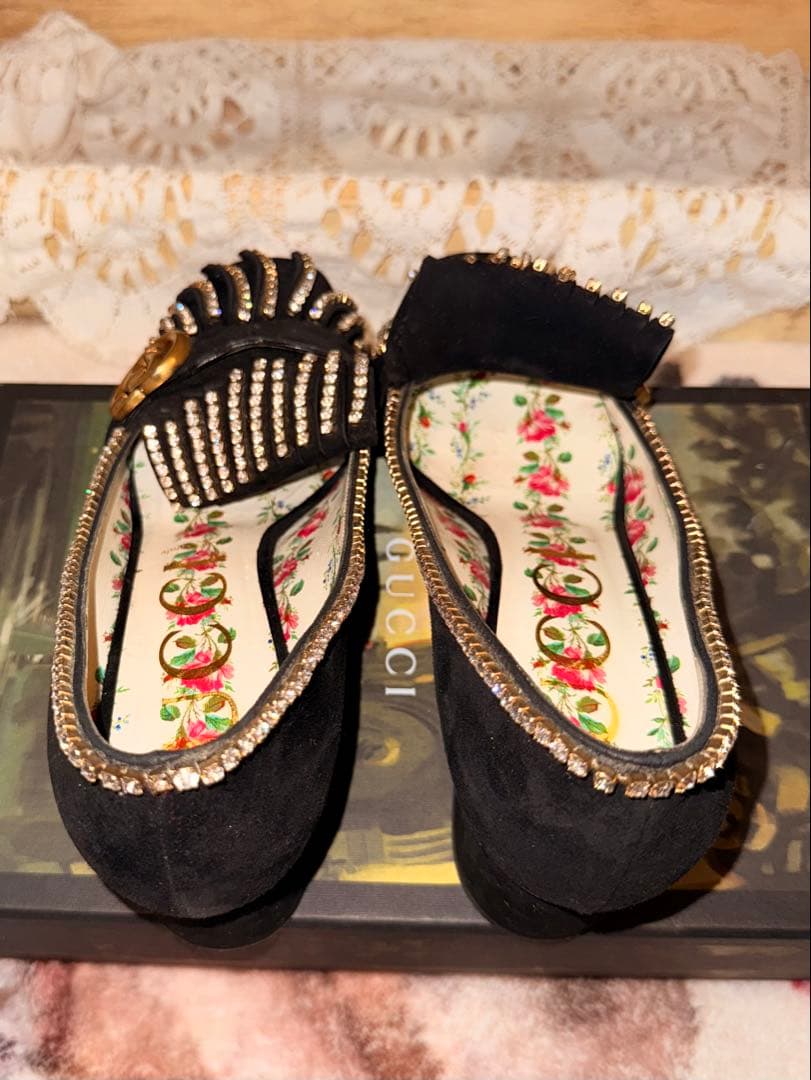 GUCCI パンプス GGマーモント ラインストーンスエード レザー黒