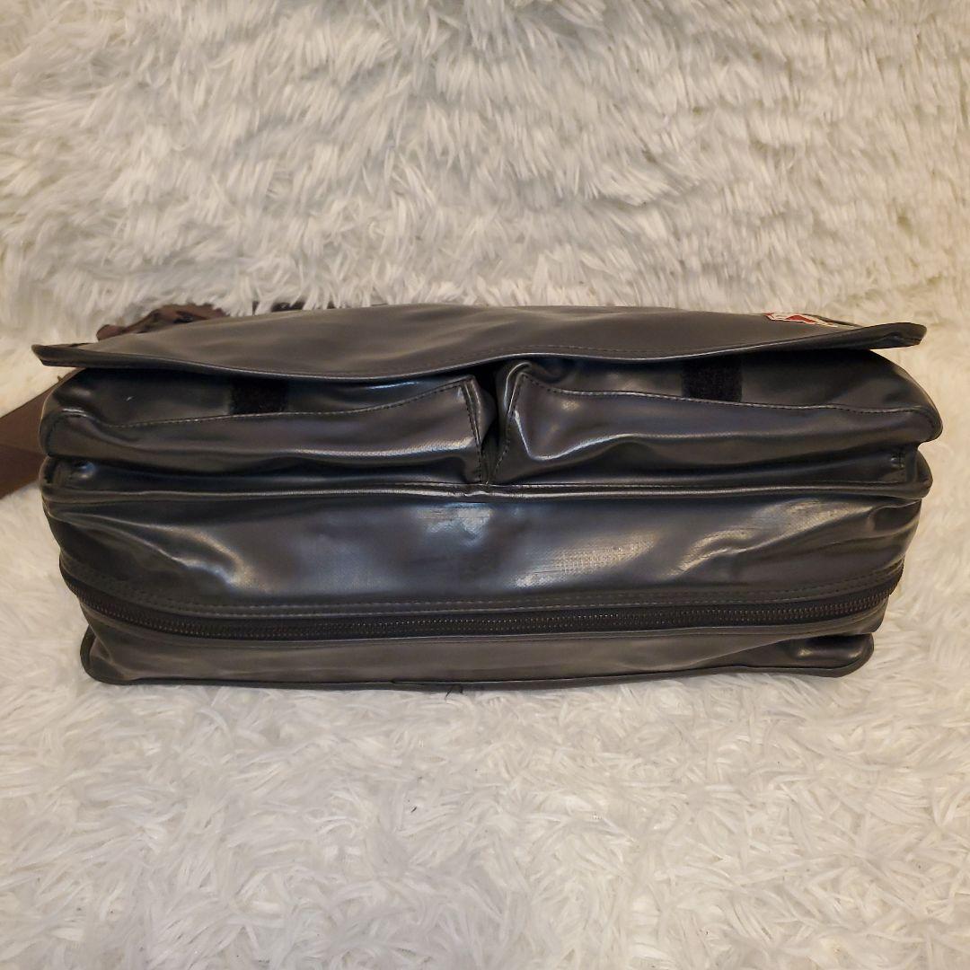 ⭐極美品⭐ラゲッジレーベル 拡張タイプ メッセンジャーバッグ 大容量 a4収納