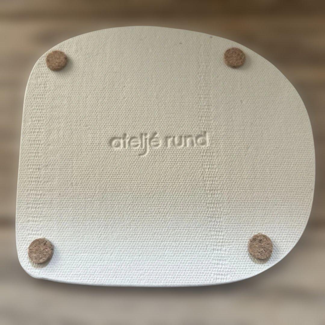 アトリエ ルンド　スモーヒュース 　煙突ひとつの家