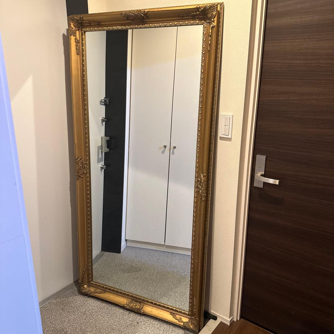 ゴールド装飾フレームの姿見