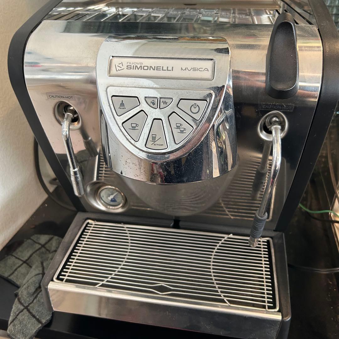 SIMONELLI Musica エスプレッソマシン