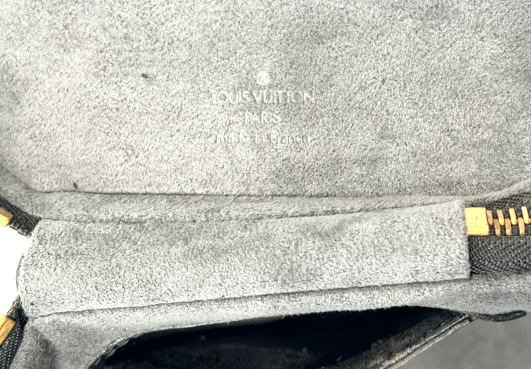 LOUIS VUITTON エピ カンヌ バニティ　ハンドバッグ　 レザー 黒