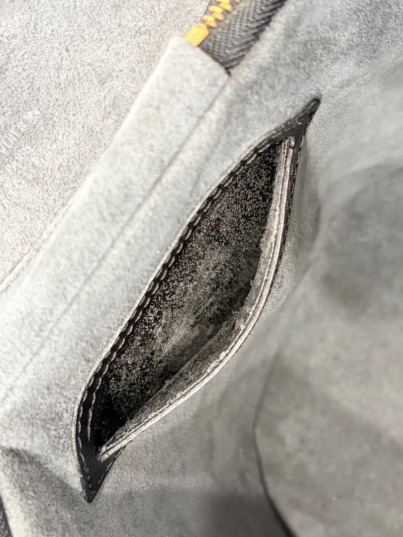 LOUIS VUITTON エピ カンヌ バニティ　ハンドバッグ　 レザー 黒