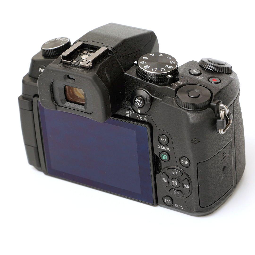 Panasonic LUMIX G8M 12-60mm レンズセット