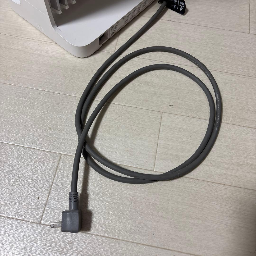 バルミュダー ESH-1100UA-SW 1300W