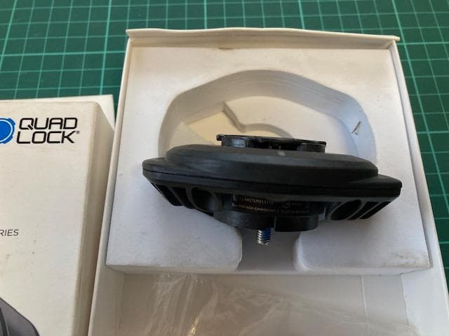 Quad Lock ワイヤレス防水充電ヘッド