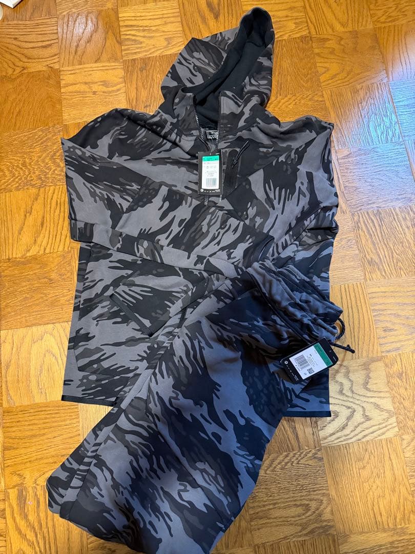 NIKE ジャージ上下　新品タグ付き