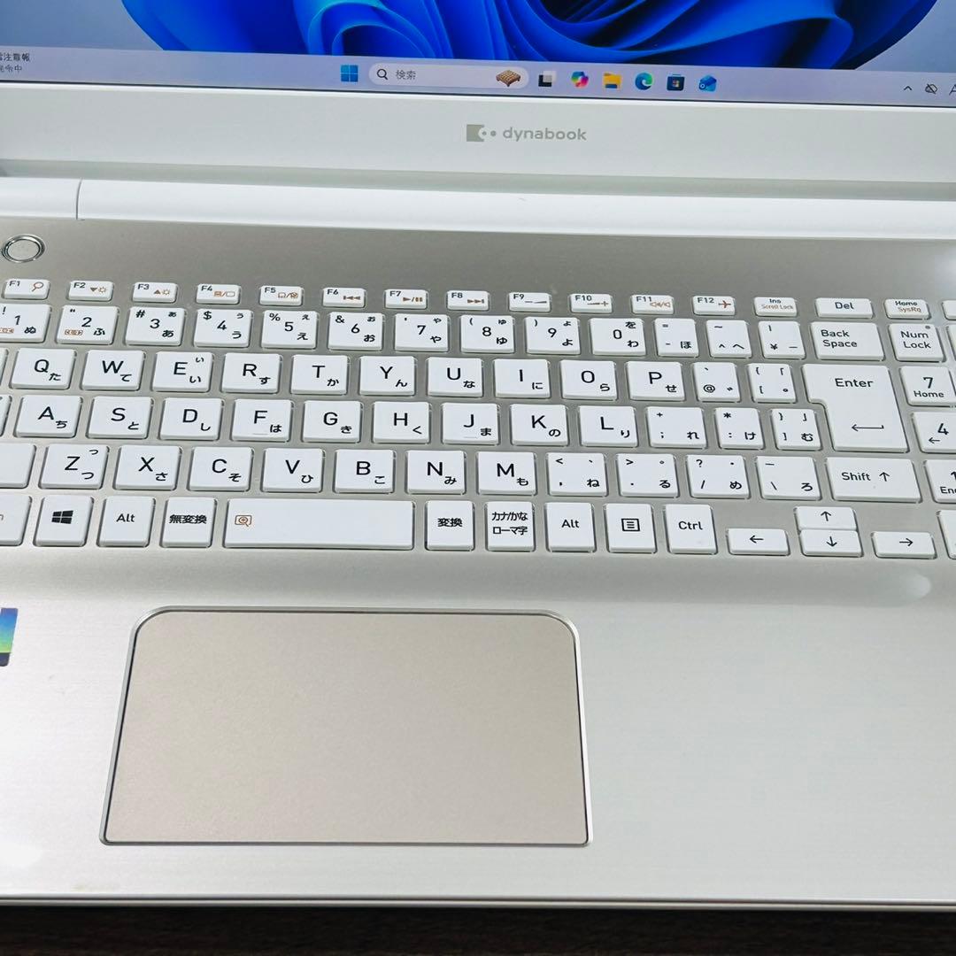 東芝Dynabook ノートパソコン 第11世代動作品 メモリ20GB オフィス