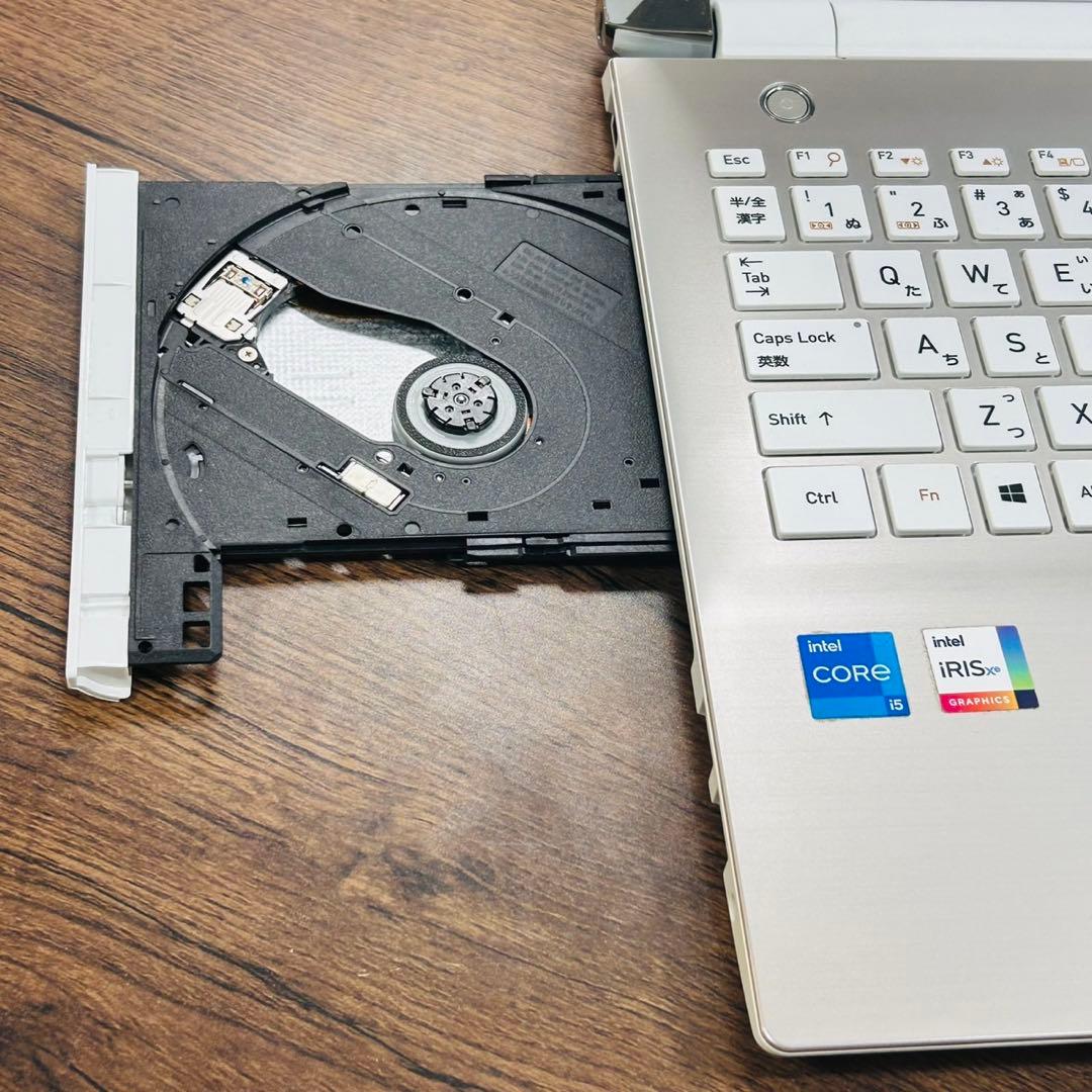 東芝Dynabook ノートパソコン 第11世代動作品 メモリ20GB オフィス