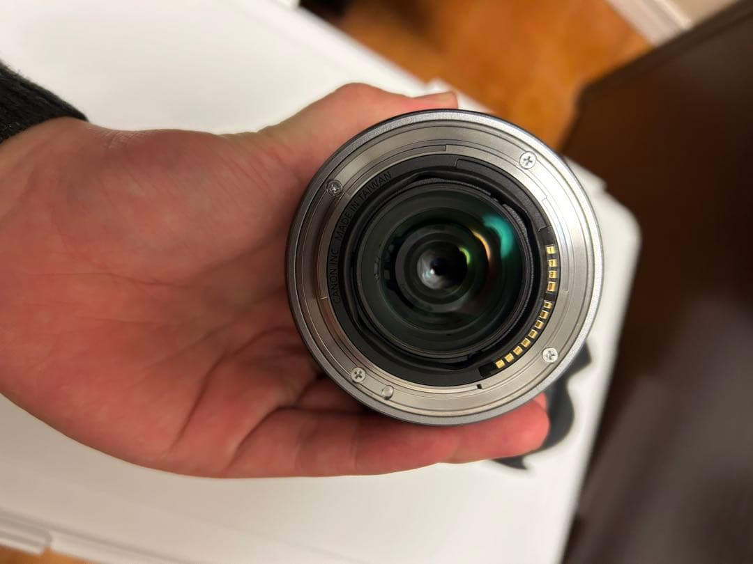 Canon RF24-105mm ズームレンズ