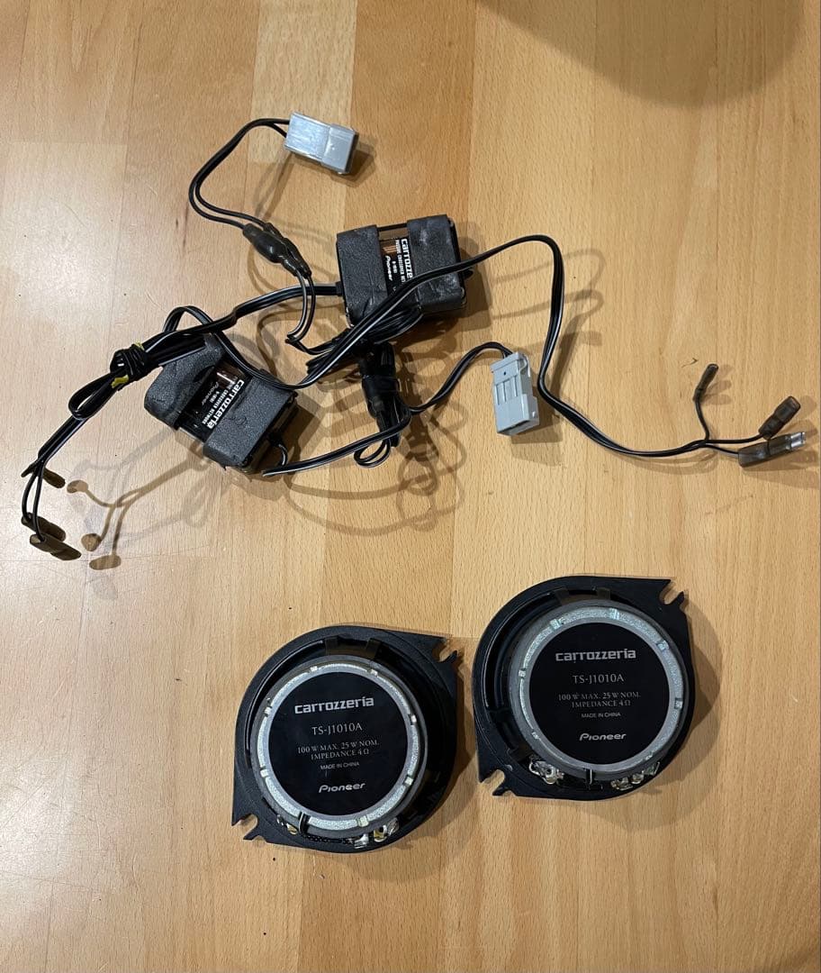 carrozzeriaカロッツェリアTS-J1010A 10cmスピーカー{z}