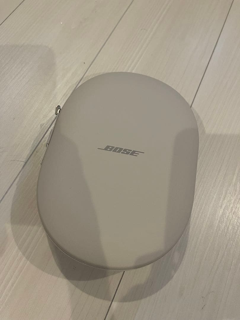 Leomaroさん　Bose ヘッドホン　ワイヤレス　ケース付き USBケーブル