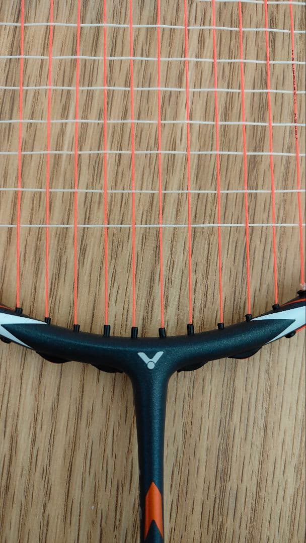 Victor 100X バドミントンラケット 専用ケース付き