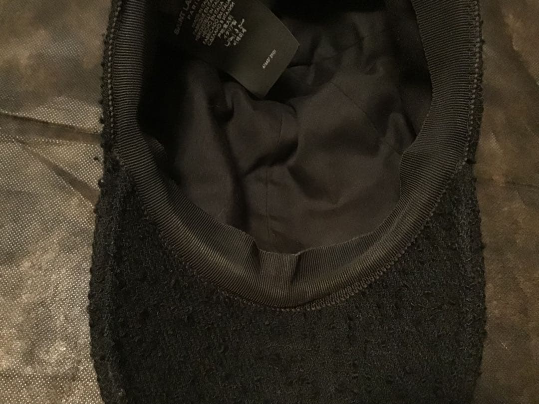 イブサンローラン　ディビジョンSAINT LAURENT PARISキャップ