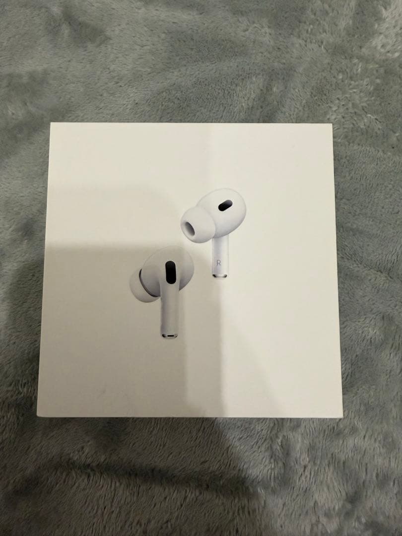 【美品】AirPods Pro 第2世代 USB-C 本体 箱、イヤーチップ付き