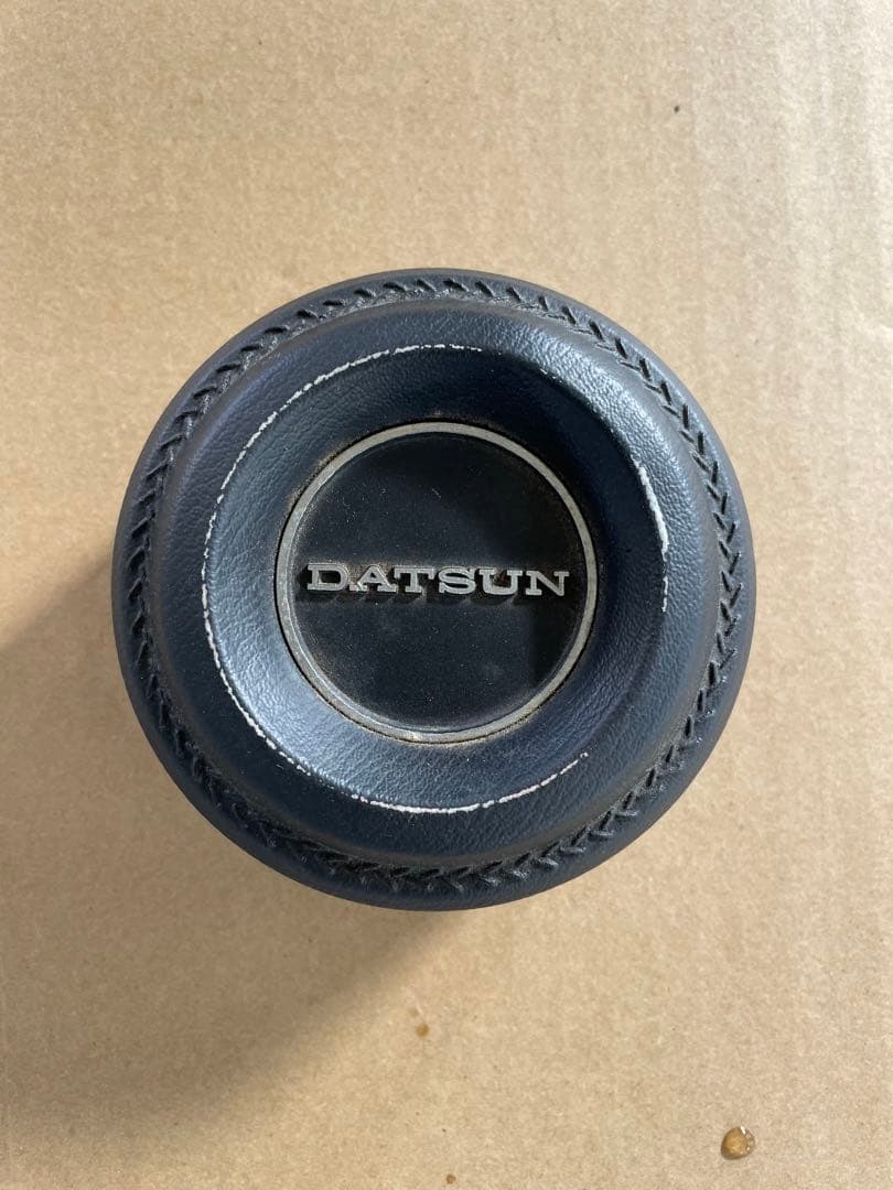 ダットサン　ハンドル　値引き対応可
