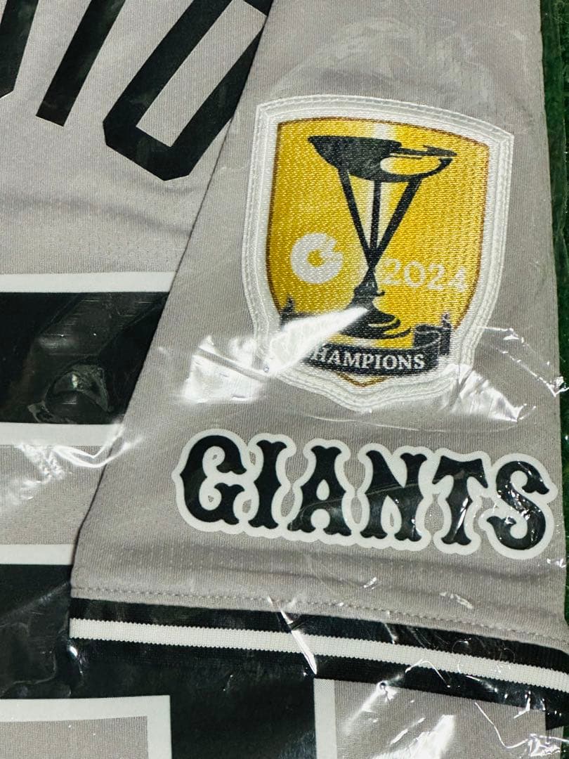 読売ジャイアンツ 岡本 セリーグチャンピオンエンブレム レプリカユニフォーム M