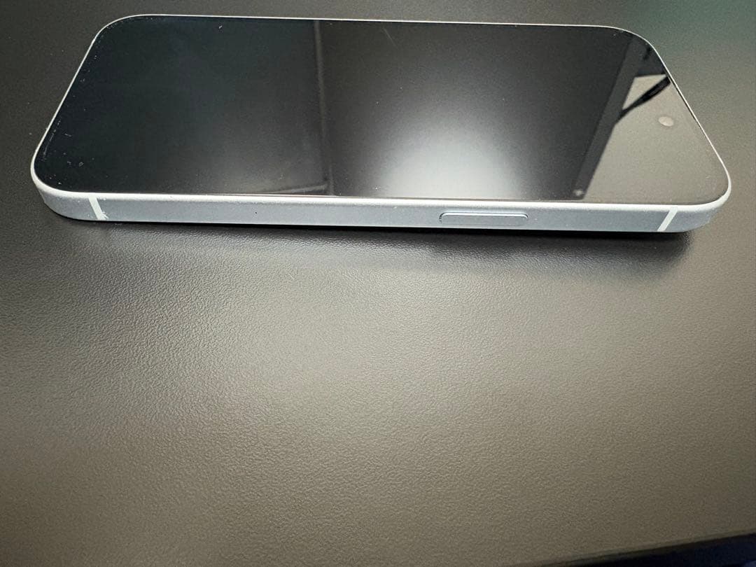 Apple iPhone15 256GB ホワイト 本体