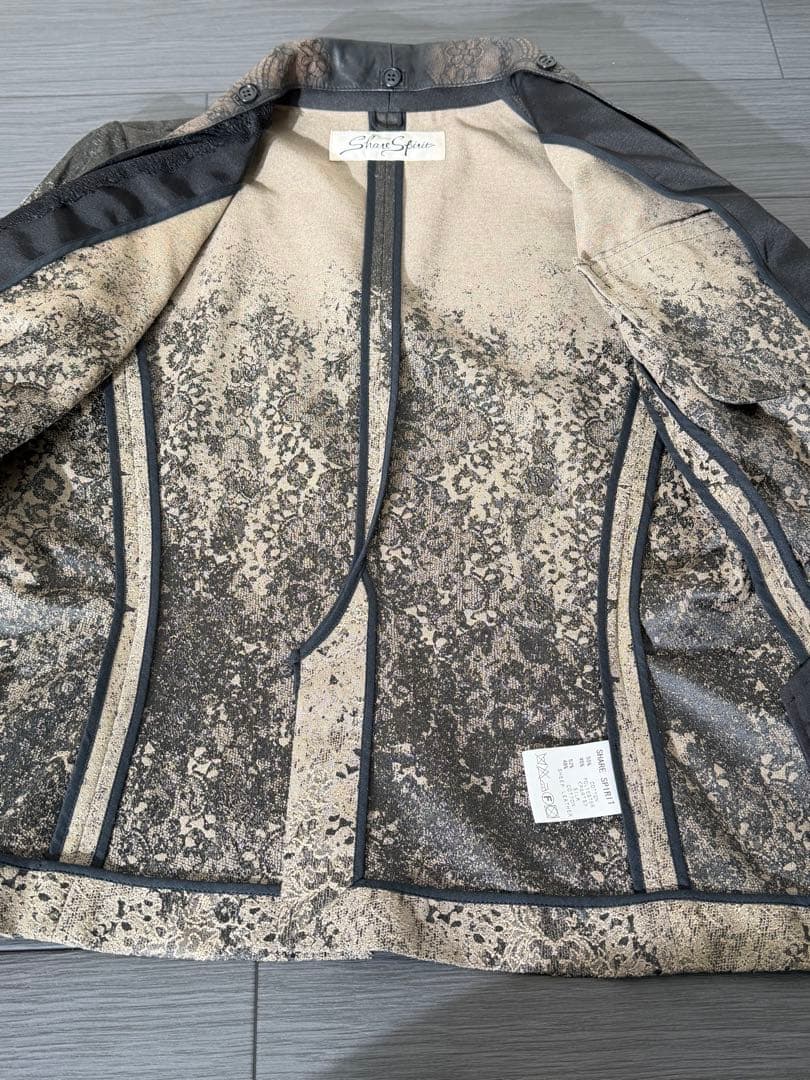 シェアスピリット レザー切り替え レース装飾 総柄テーラードジャケット