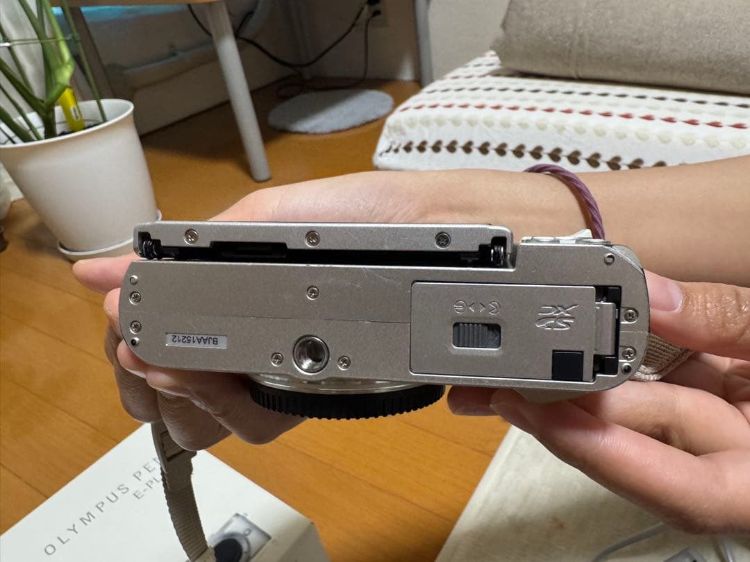 OLYMPUS PEN E-PL10 ホワイト/シルバー