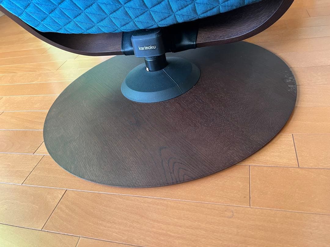 カリモク　ザ　ファースト　オットマン付　直接手渡しのみ　引き取りに来れる方限定