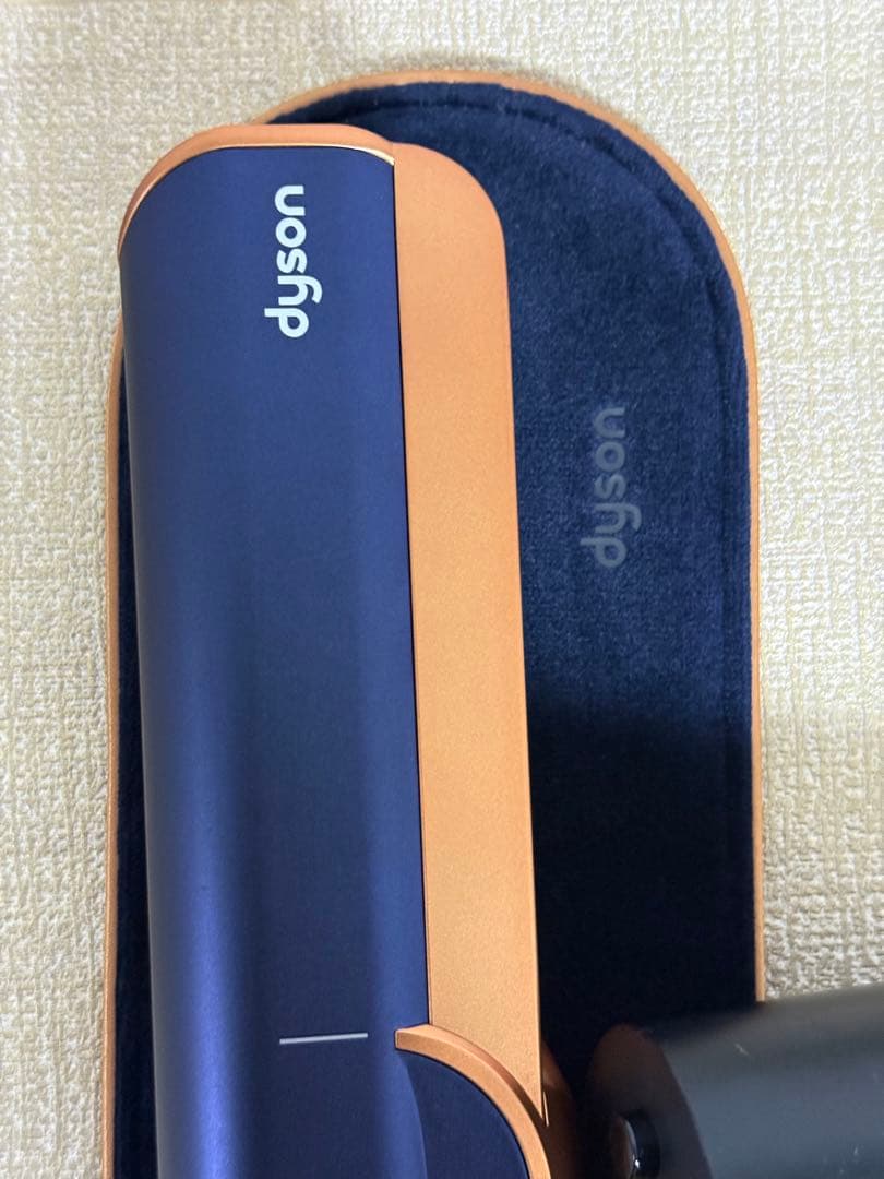 ダイソン Dyson Airstrait ストレイトナー ドライヤー