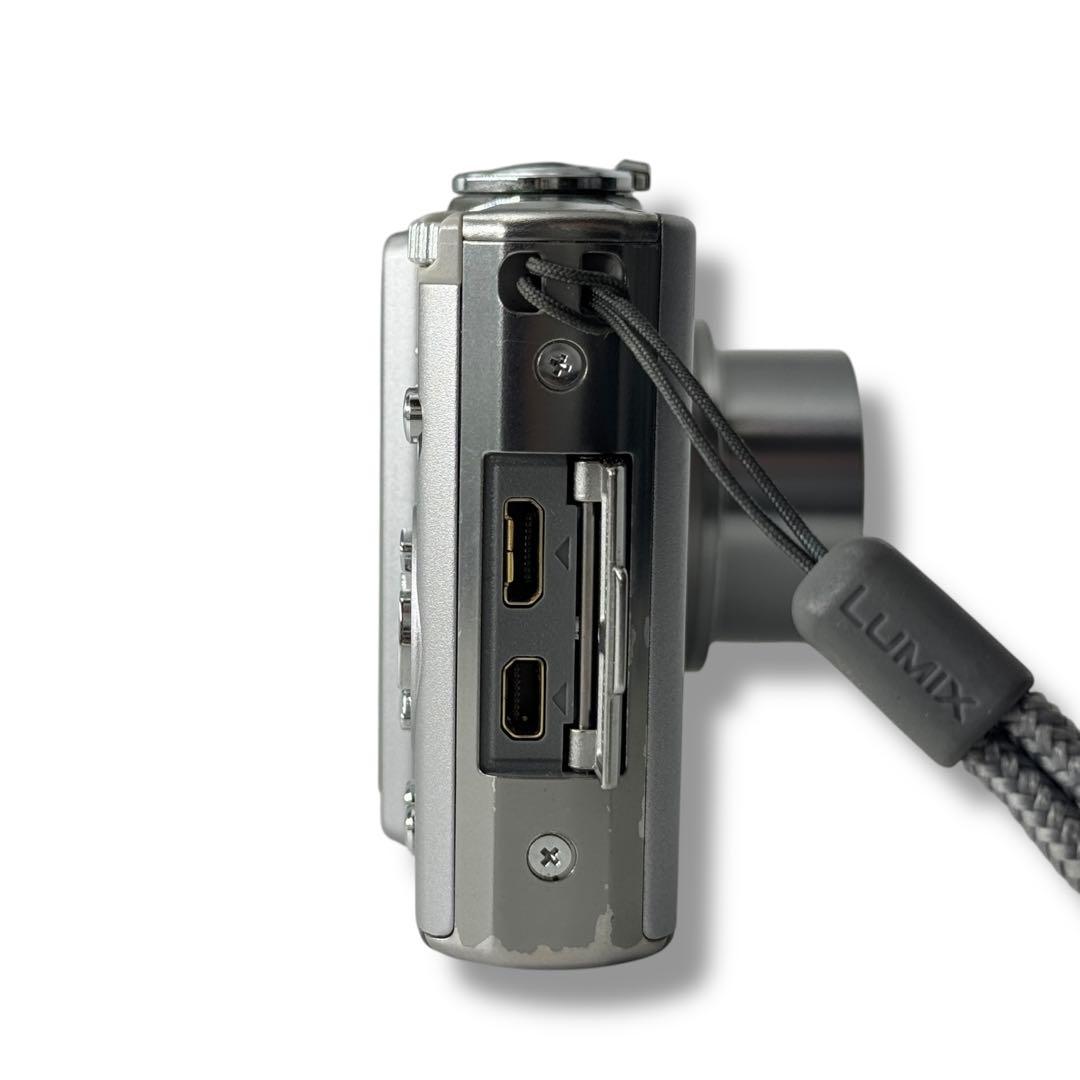 動作◎パナソニック LUMIX DMC-FX4 箱付き シルバー コンデジ