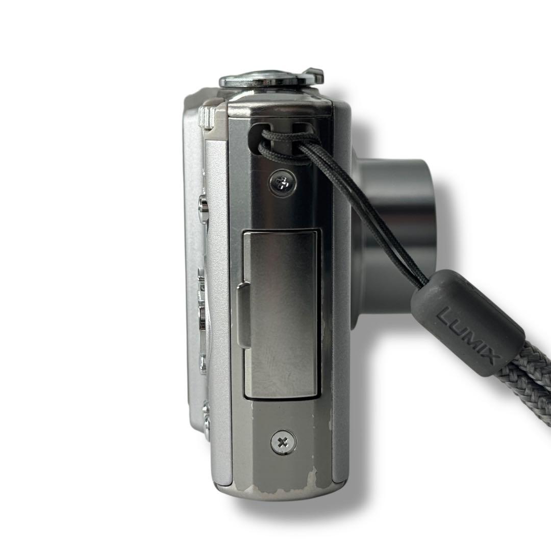 動作◎パナソニック LUMIX DMC-FX4 箱付き シルバー コンデジ