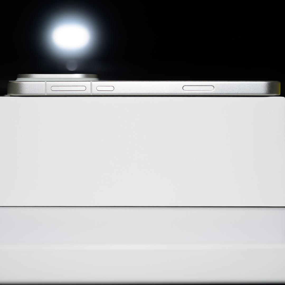 【未使用品】Oppo Find X9 Pro ホワイト 大陸版 12GB/256