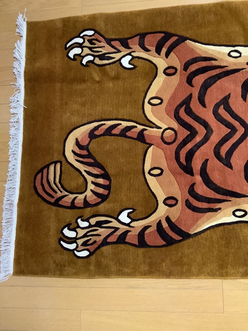 SALE 『本物』 チベット絨毯　チベタンタイガー　特大　約183cm