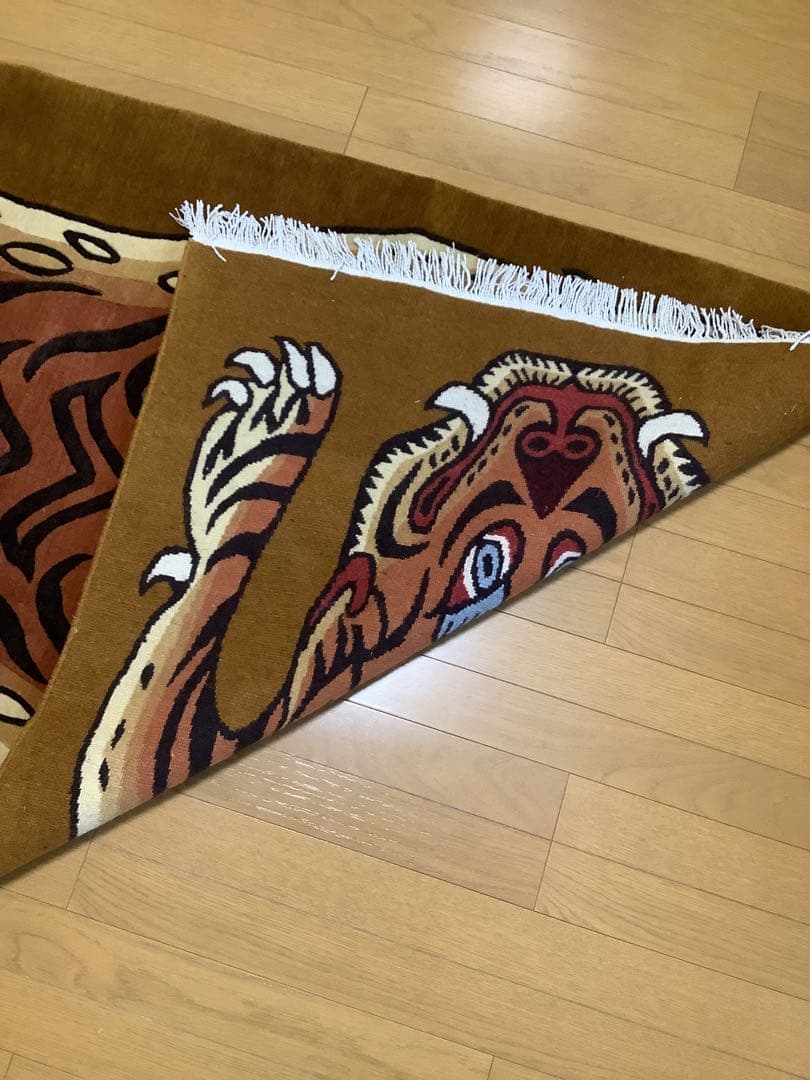 SALE 『本物』 チベット絨毯　チベタンタイガー　特大　約183cm