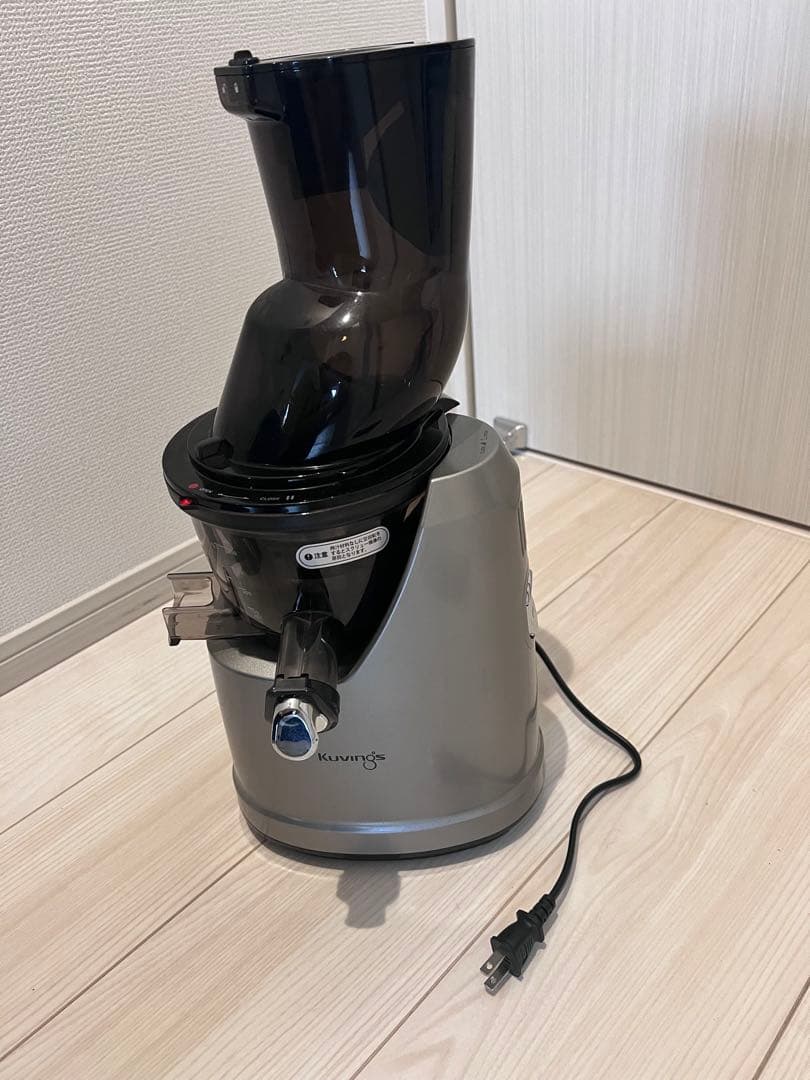 クビンス　ホールスロージューサー　EVO-800