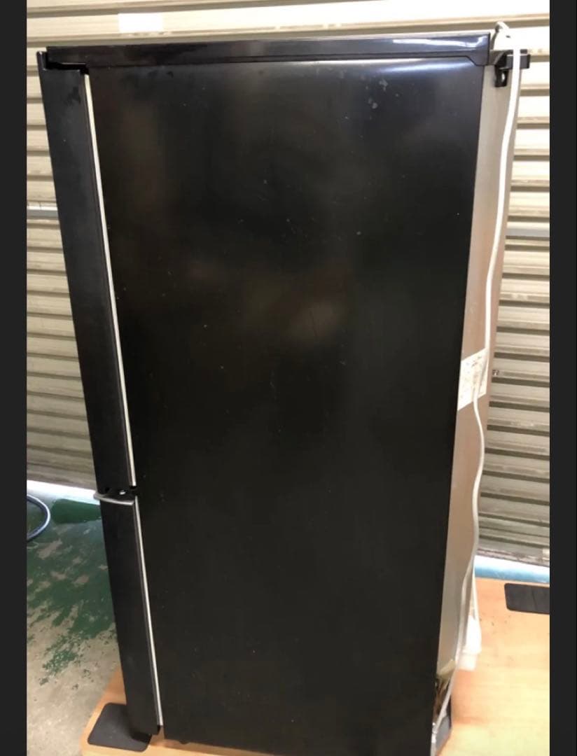 10h38 SHARP 単身用冷蔵庫 2ドア 黒 137L SJ-GD14C
