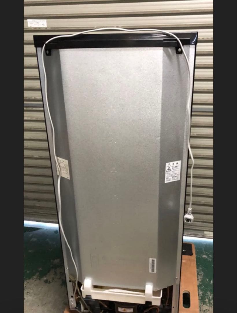 10h38 SHARP 単身用冷蔵庫 2ドア 黒 137L SJ-GD14C