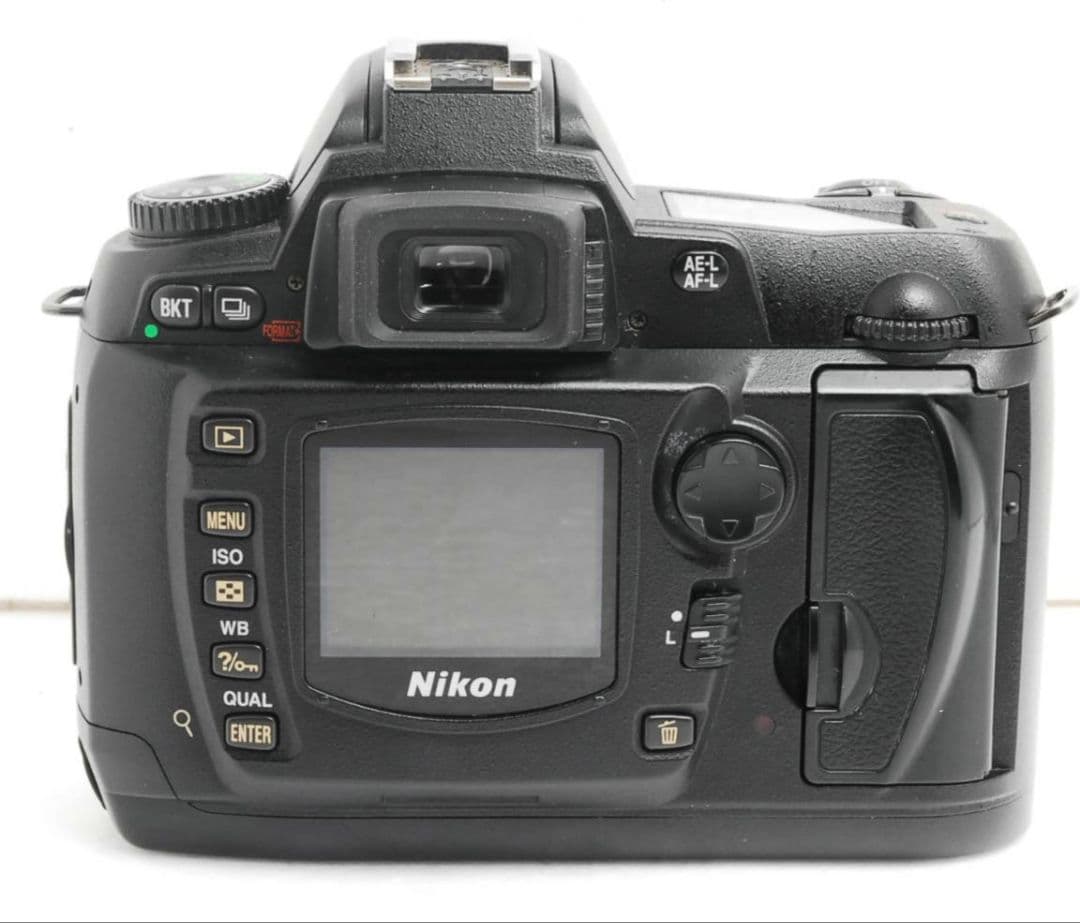 ねい様 NIKON　D70　広角から中望遠　初心者　一眼レフ⚡️ニコン⚡️