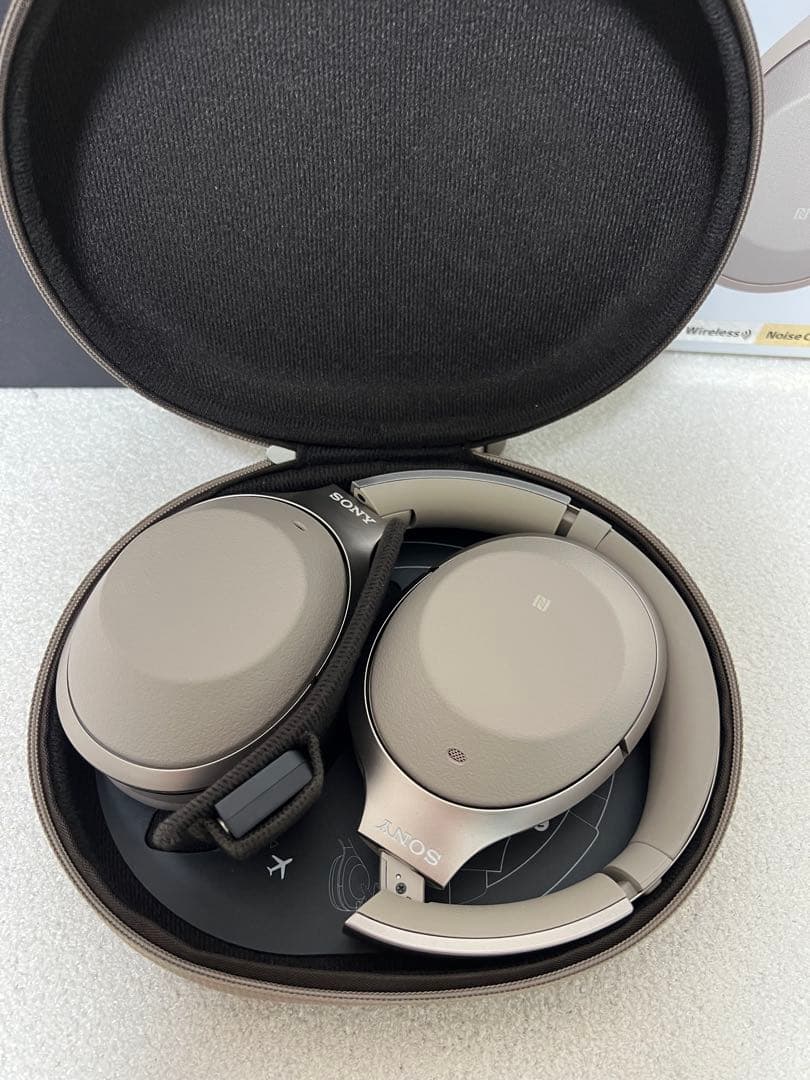 SONY ワイヤレスヘッドホン ノイズキャンセリング WH-1000XM2