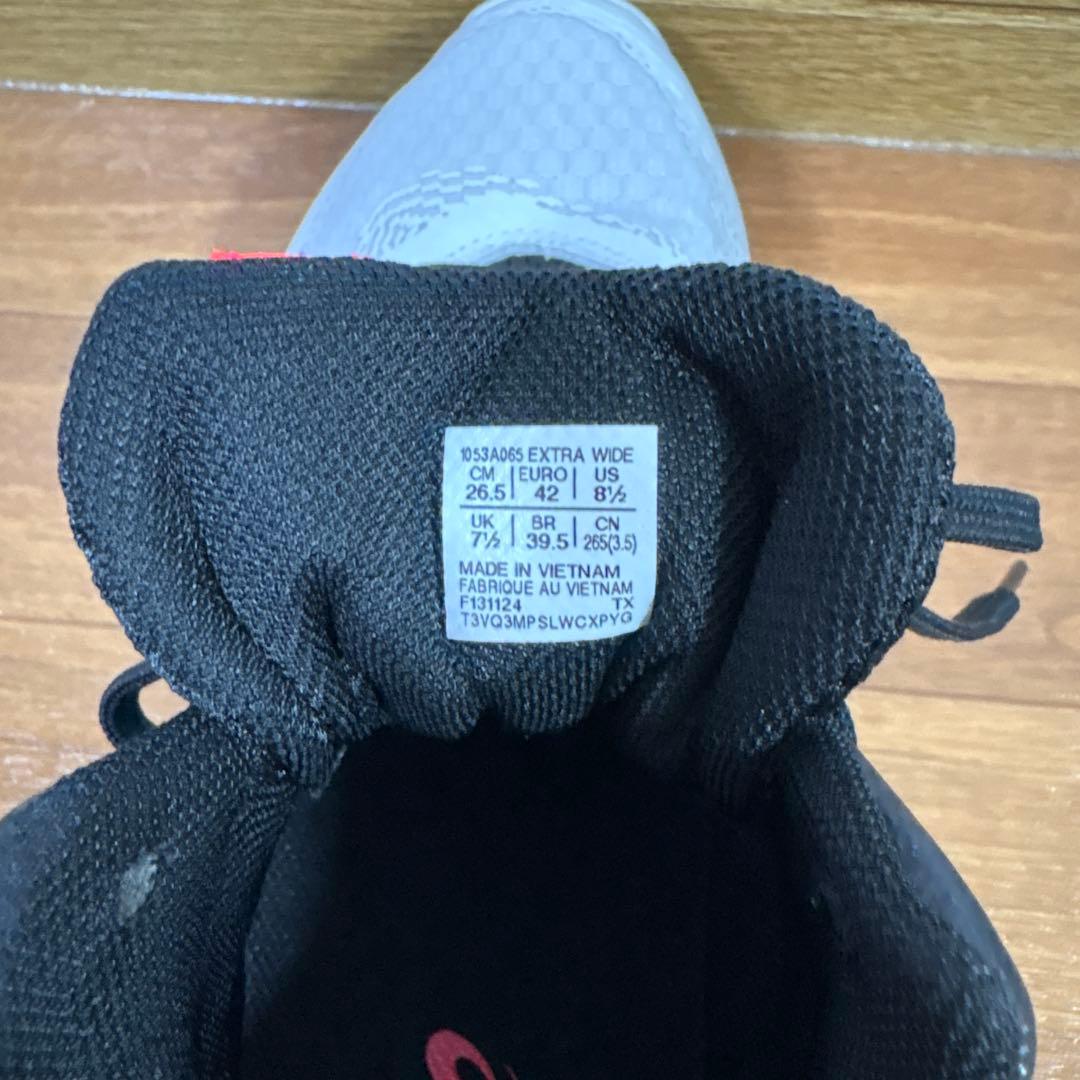 アシックス バレーボールシューズ 26.5cm 男性　部活　値下げしました