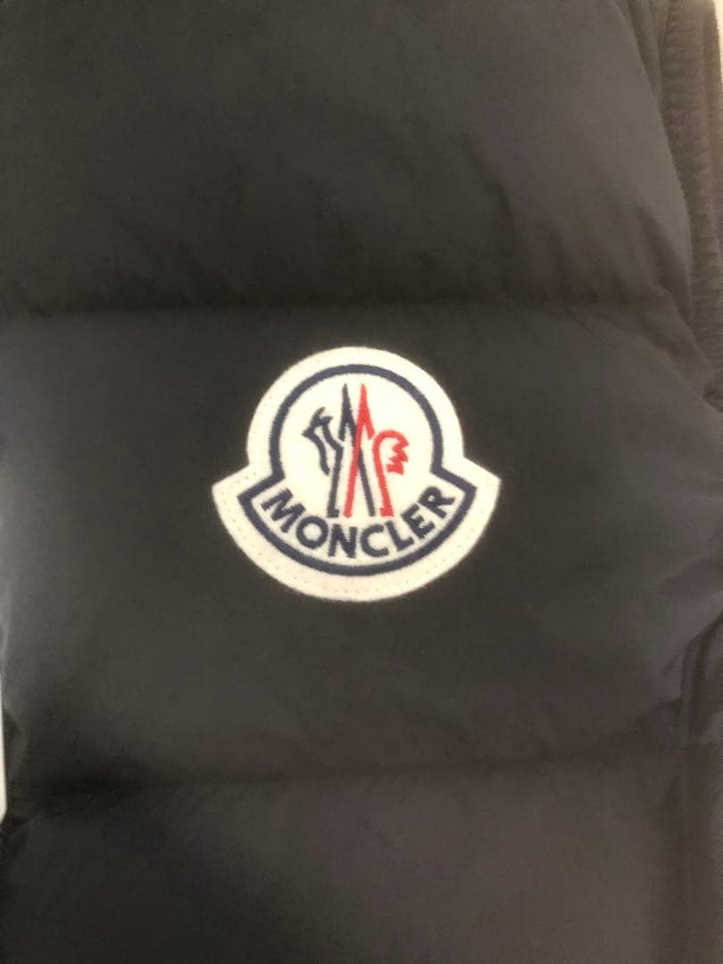 ジャケット・アウター MONCLER ALMAZ GILET