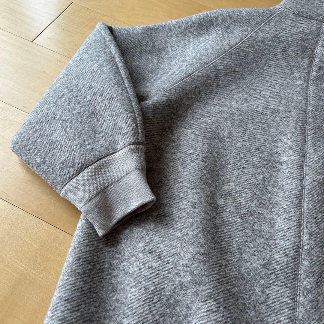 アダムエロペ　ハイネックブルゾン　グレージュ　サイズフリー