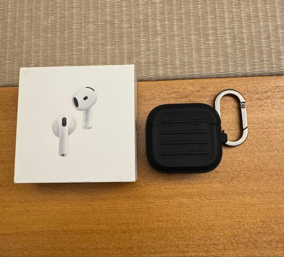 Apple AirPods 4（第4世代） カバー付き
