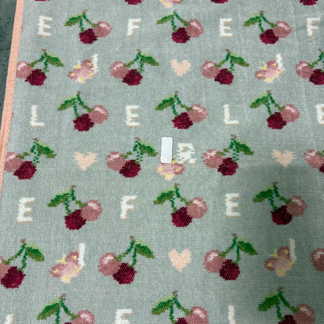 【新品】フェイラー　キープスマイリングチェリー　プティバス　おくるみ　B品