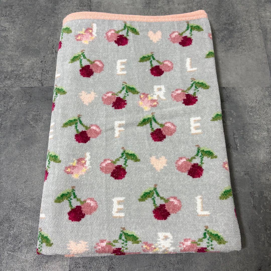 【新品】フェイラー　キープスマイリングチェリー　プティバス　おくるみ　B品