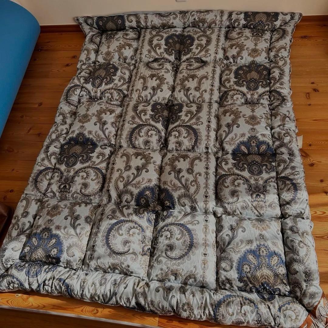 シングルサイズ　羽毛掛け布団