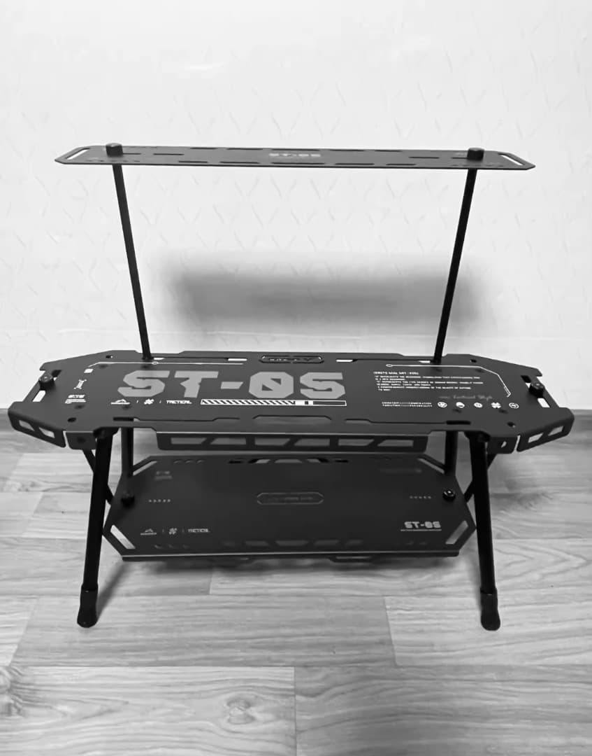 新品未使用　shime tripテーブル ボトムテーブル、