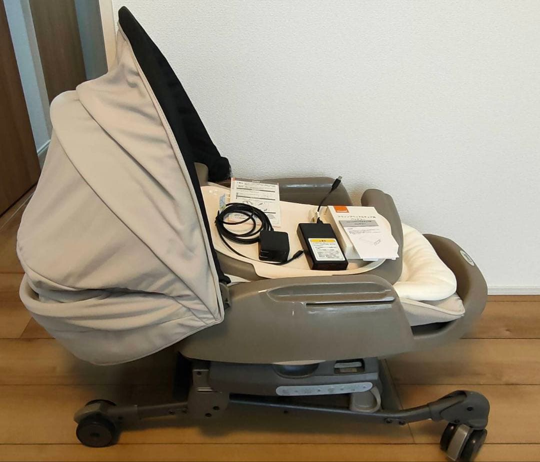 コンビ ネムリラコードレス AUTO SWING SS+