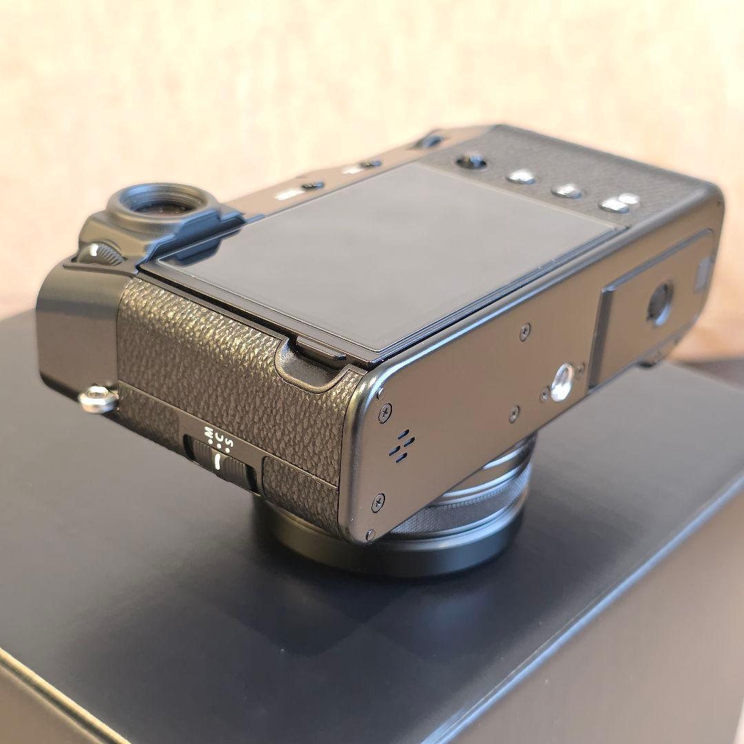 美品 おまけ多数 FUJIFILM X100VI 付属品、保証書完備