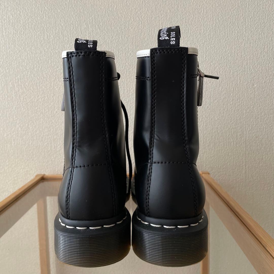 【24.0】ドクターマーチン ZIP 8ホールブーツ 日本限定 ホワイトステッチ