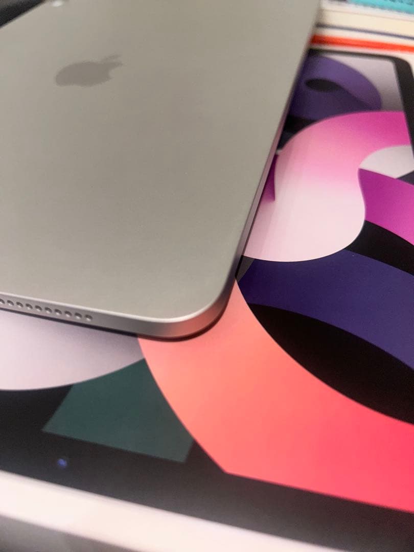 iPad Air 4 第4世代　ケース　ペン付き　Wi-Fi シルバー